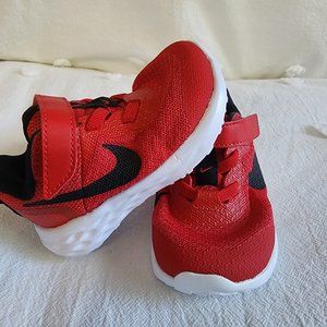 Nike Kids' Toddler Nike Revolution 6 (4C)